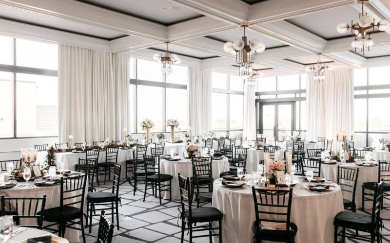 Perry Lane Hotel Wedding - Savannah GA